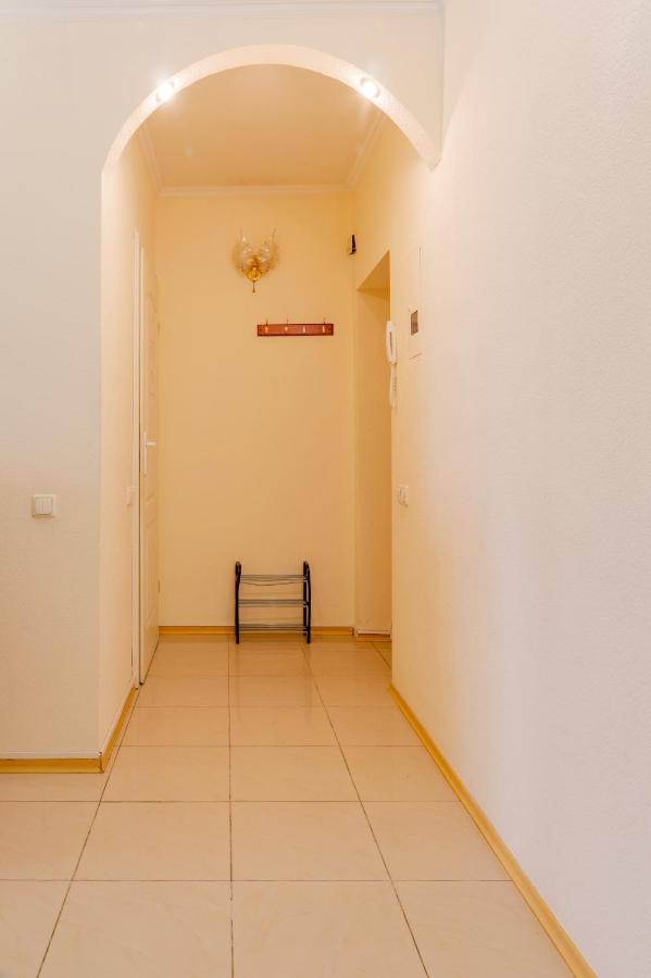 Apartment Triokhsviatytelskaya Street 3 Kiev Eksteriør billede