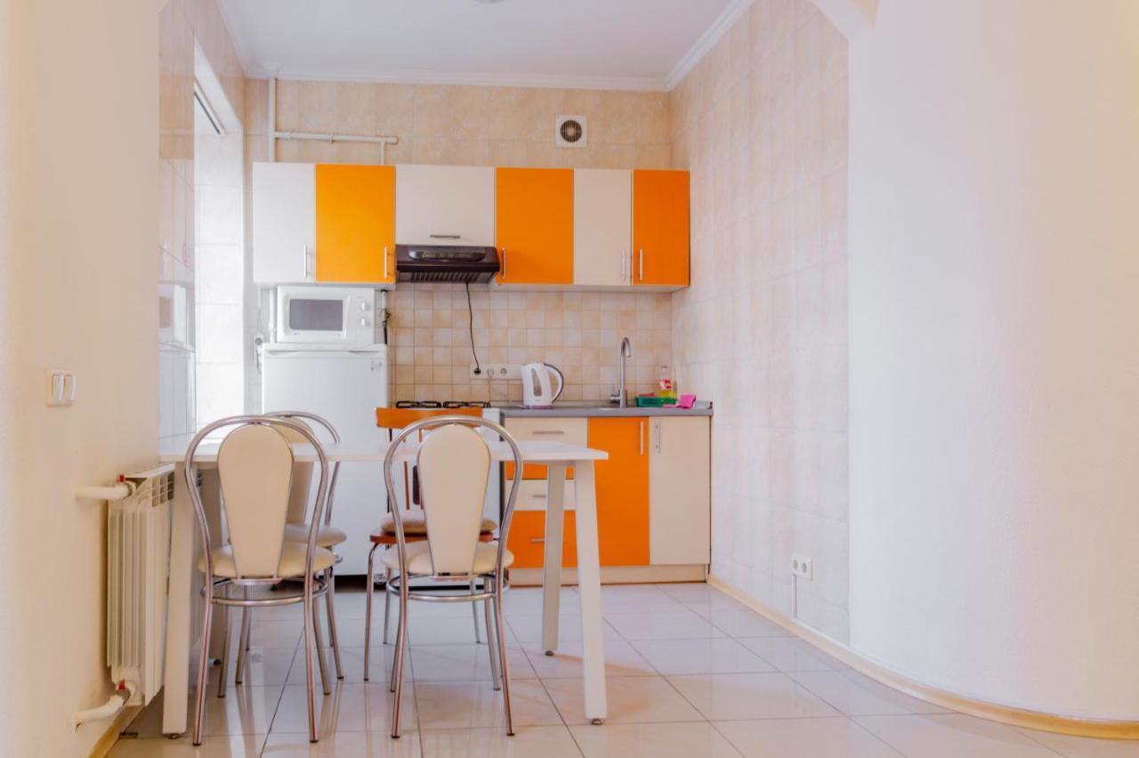 Apartment Triokhsviatytelskaya Street 3 Kiev Eksteriør billede