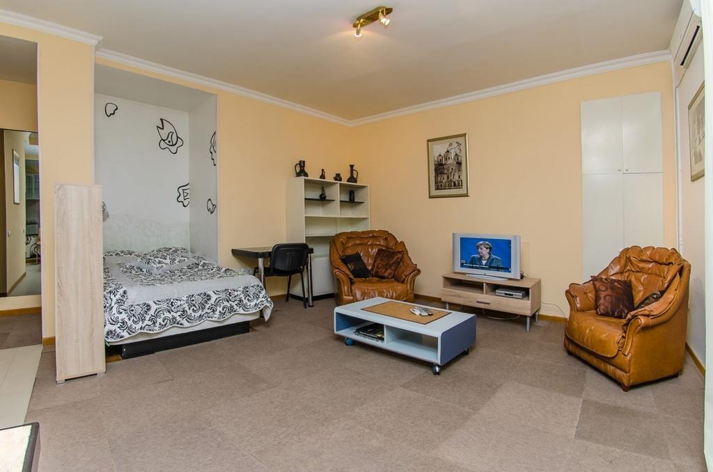 Apartment Triokhsviatytelskaya Street 3 Kiev Eksteriør billede