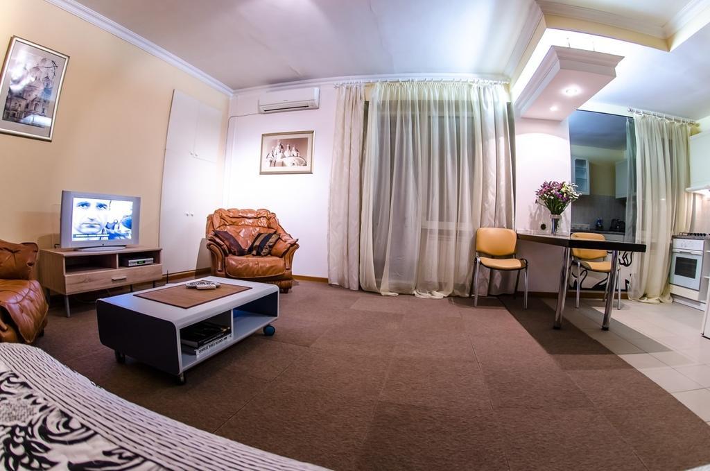 Apartment Triokhsviatytelskaya Street 3 Kiev Eksteriør billede