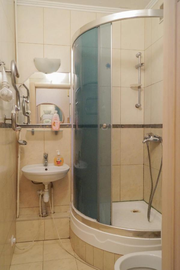 Apartment Triokhsviatytelskaya Street 3 Kiev Eksteriør billede