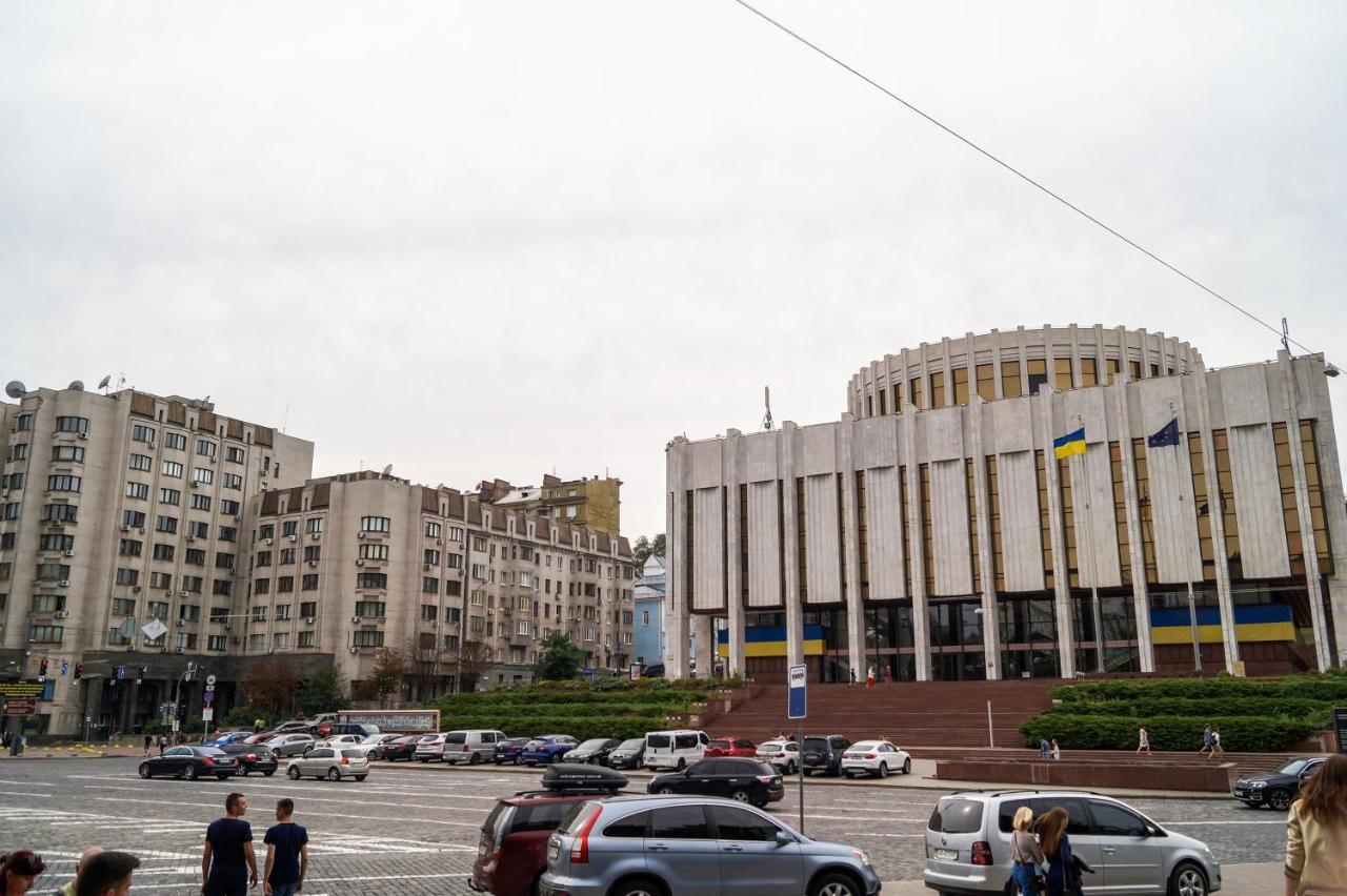 Apartment Triokhsviatytelskaya Street 3 Kiev Eksteriør billede